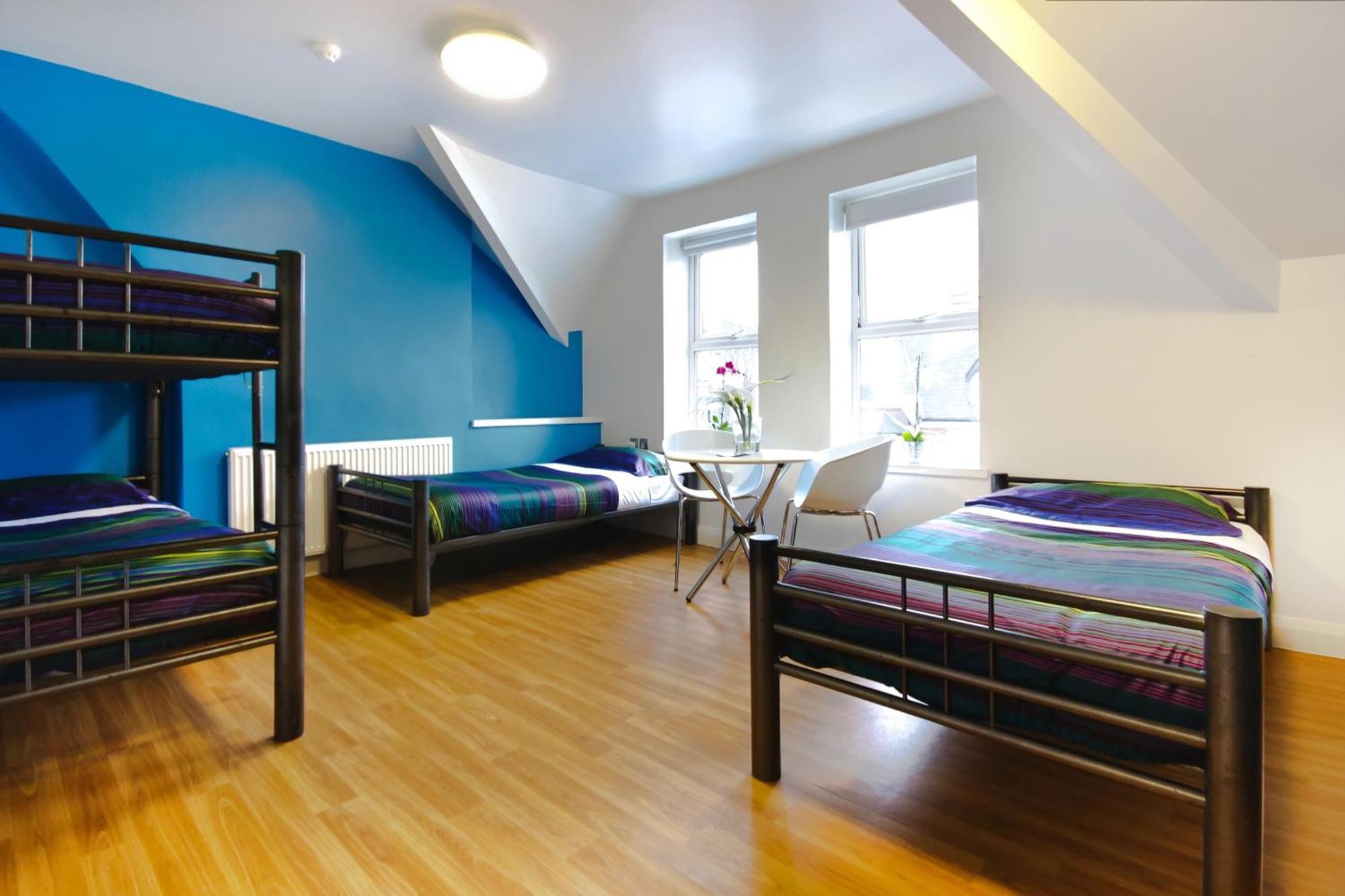 Nosda Studio Hostel Cardiff Exterior photo
