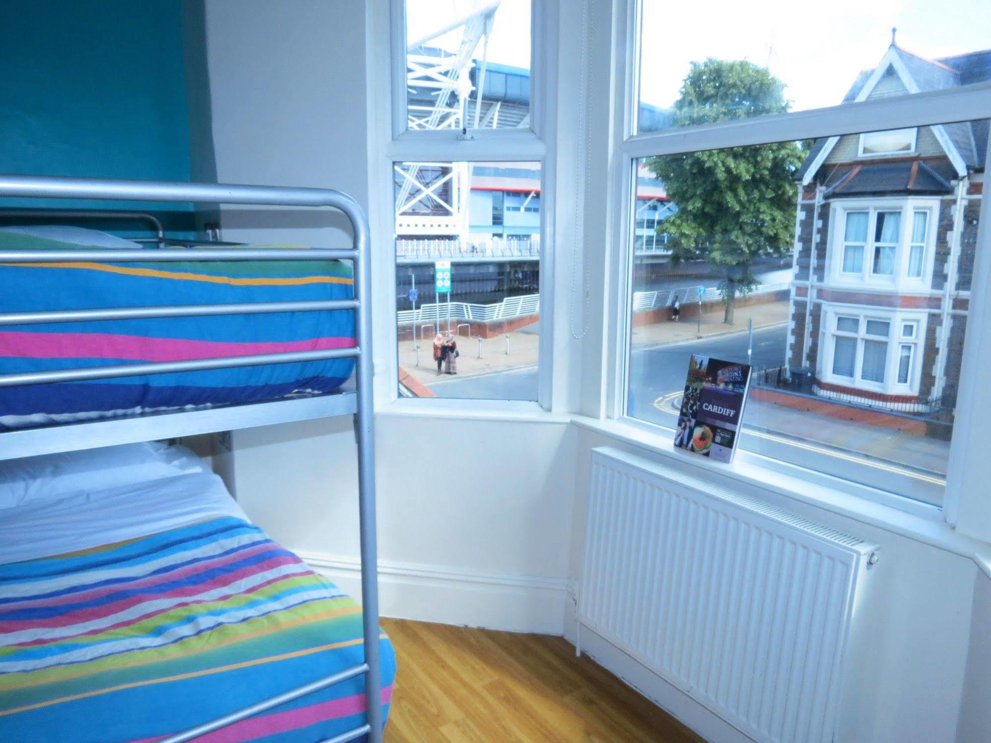 Nosda Studio Hostel Cardiff Exterior photo
